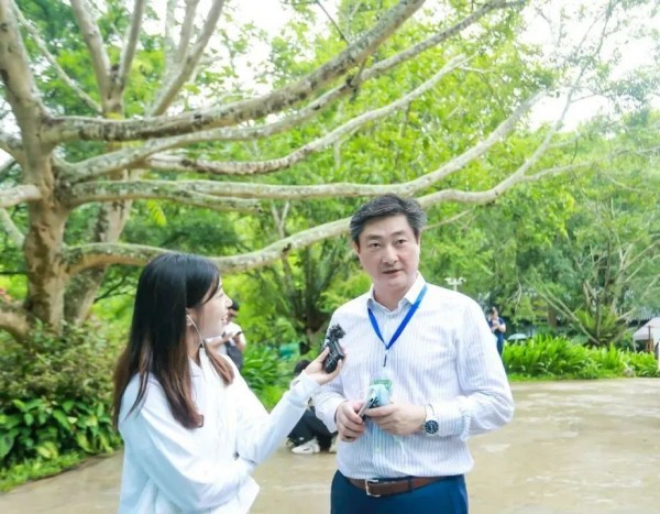 高質(zhì)量發(fā)展新榮光——圣象榮獲“綠色領(lǐng)跑企業(yè)”殊榮